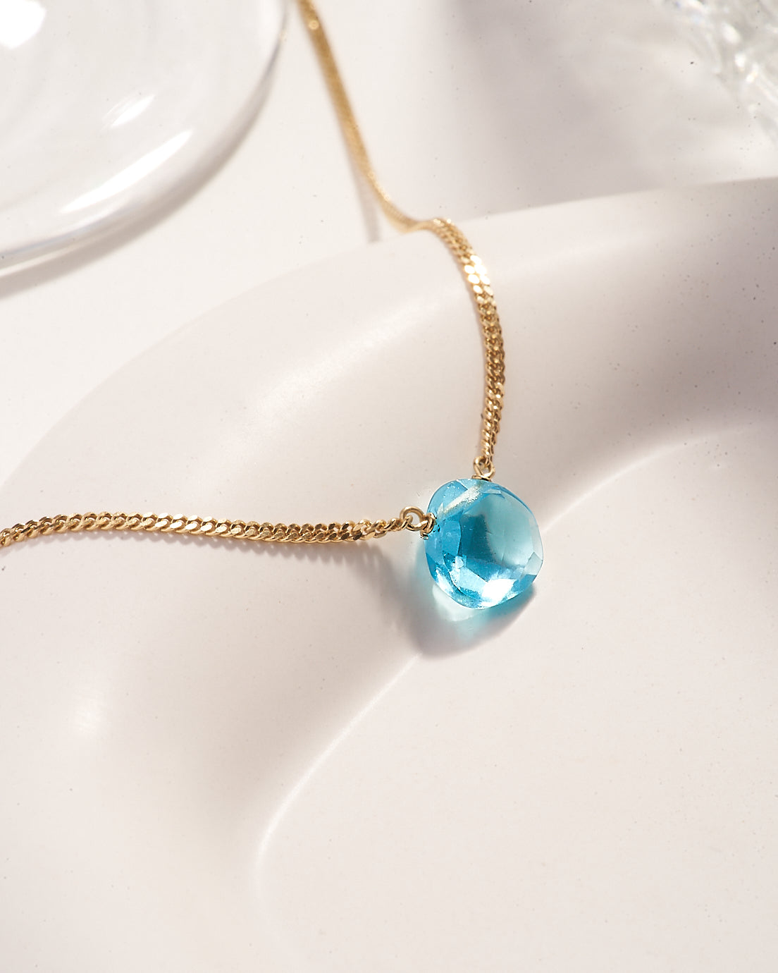 Droplet Necklace Flat (Blue Topaz)