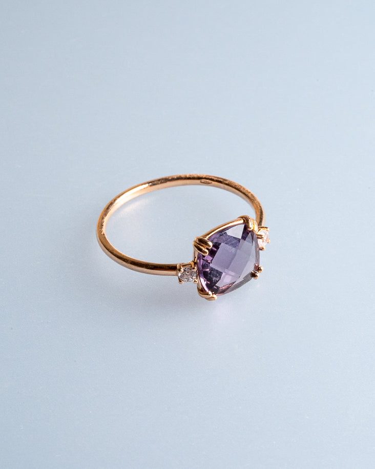 Queen Ring (Amethyst Hydro)